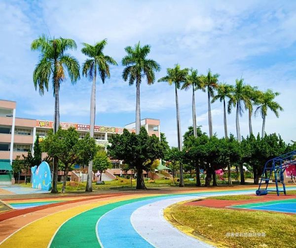 44250783_190051071894615_8844870914249064448_n