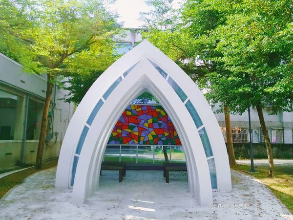 44219839_567474657020604_2723994376542879744_n