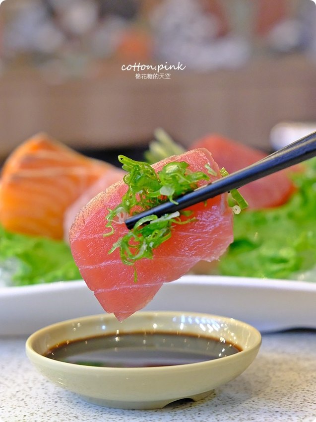 台中鵝肉推這家！台中宵夜酒拾食堂燒酒雞也好好吃，點餐滿千送活跳跳泰國蝦