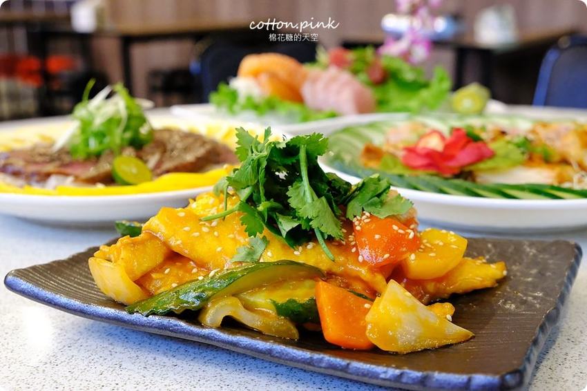 台中鵝肉推這家！台中宵夜酒拾食堂燒酒雞也好好吃，點餐滿千送活跳跳泰國蝦