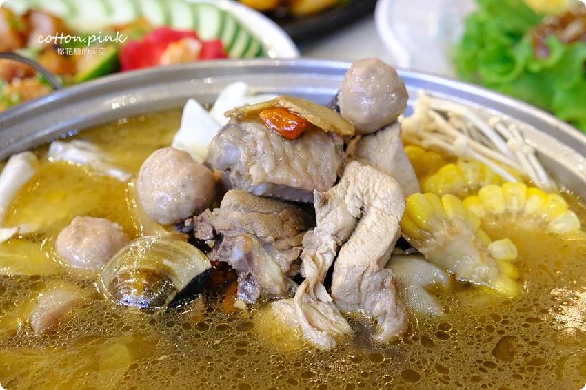 台中鵝肉推這家！台中宵夜酒拾食堂燒酒雞也好好吃，點餐滿千送活跳跳泰國蝦