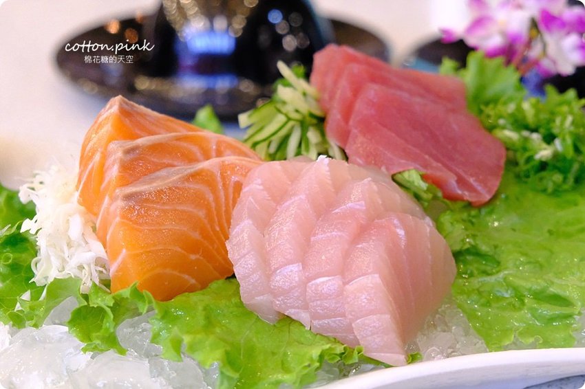 台中鵝肉推這家！台中宵夜酒拾食堂燒酒雞也好好吃，點餐滿千送活跳跳泰國蝦