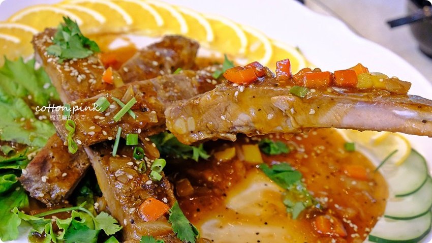 台中鵝肉推這家！台中宵夜酒拾食堂燒酒雞也好好吃，點餐滿千送活跳跳泰國蝦