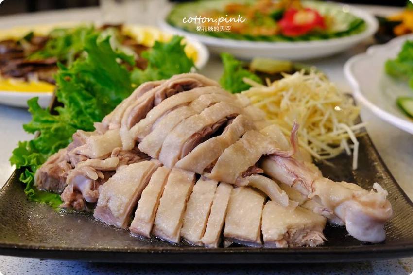 台中鵝肉推這家！台中宵夜酒拾食堂燒酒雞也好好吃，點餐滿千送活跳跳泰國蝦