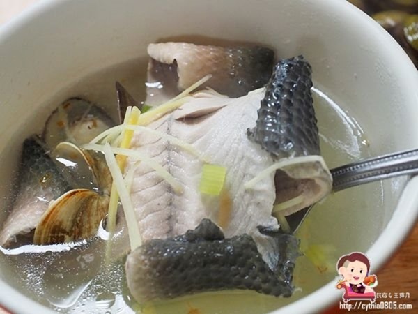 桃園大園美食-272榕樹下小吃店-低調不起眼小吃店,手切滷肉飯好好吃,用餐時間是客滿的啊!!! @民宿女王芽月-美食.旅遊.全台趴趴走