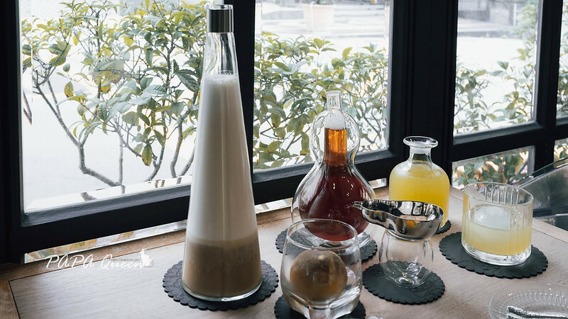 台中西區人氣甜點店！樂室鬆餅好拍又好吃，水果鬆餅超誘人。