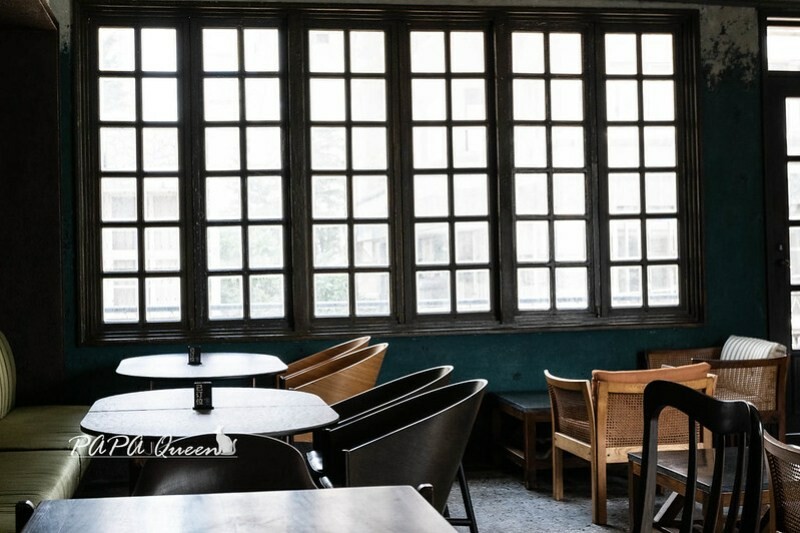 台中西區人氣甜點店！樂室鬆餅好拍又好吃，水果鬆餅超誘人。