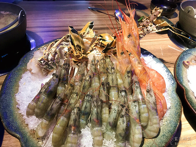 宜蘭縣五結鄉馬紹爾魚鍋》新鮮魚鍋名不虛傳，雙人豪華海陸套餐超鮮