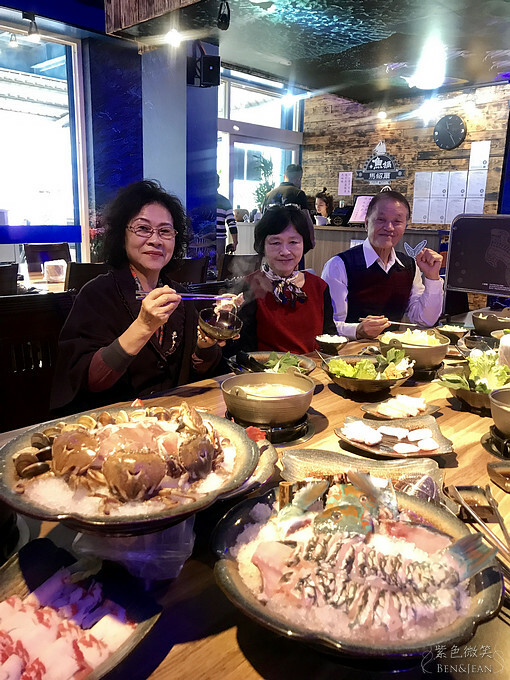 宜蘭縣五結鄉馬紹爾魚鍋》新鮮魚鍋名不虛傳，雙人豪華海陸套餐超鮮