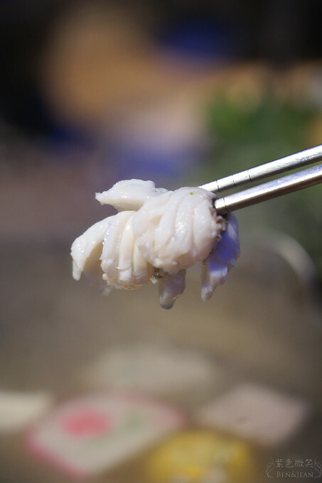 宜蘭縣五結鄉馬紹爾魚鍋》新鮮魚鍋名不虛傳，雙人豪華海陸套餐超鮮