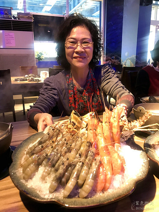宜蘭縣五結鄉馬紹爾魚鍋》新鮮魚鍋名不虛傳，雙人豪華海陸套餐超鮮