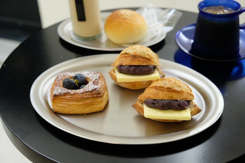 【台北｜大安站】Moon baking 2.0＿圓法甜而不膩的紅豆泥與滑順的鹹奶油內餡讓人難以抗拒