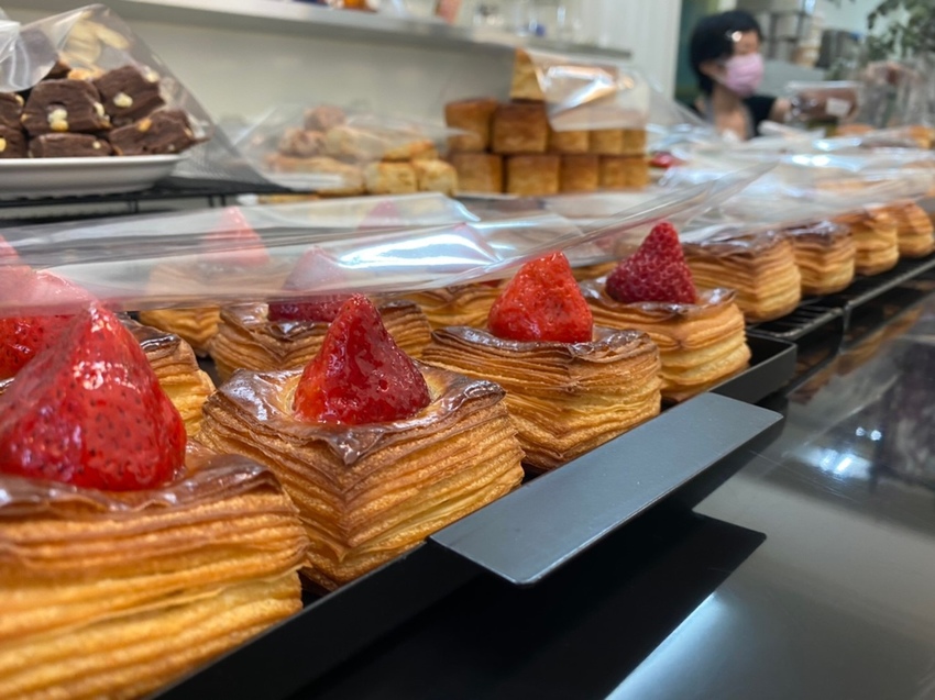 Moon baking_200324_0009.jpg