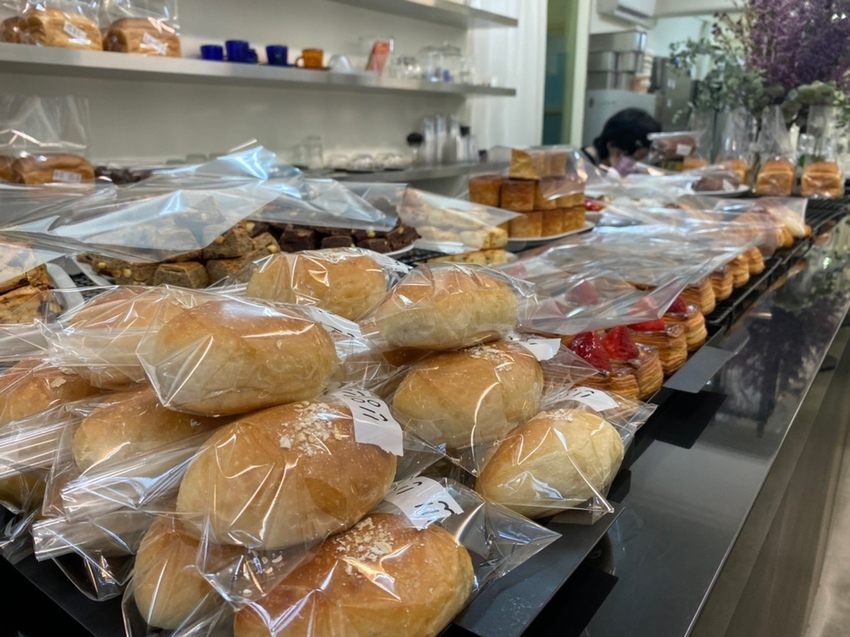 Moon baking_200324_0011.jpg