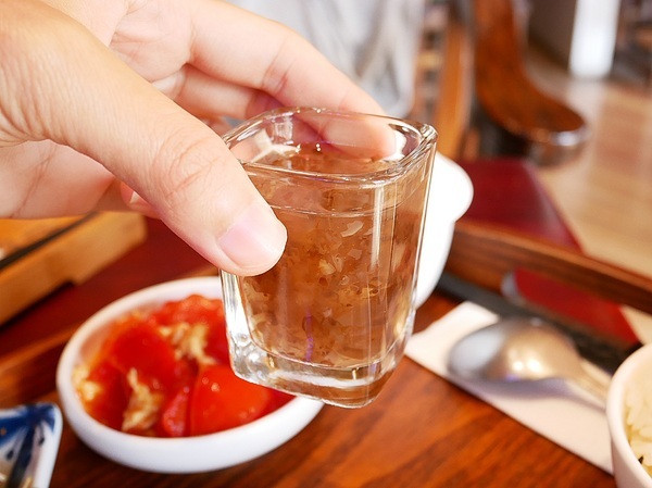 樂食府 人文茶食館:樂食府-南投埔里簡餐鍋物 假日到山上踏青郊遊後很值得拜訪的聚餐餐廳 鄰近地母廟、18度C巧克力