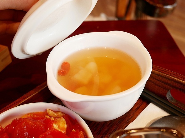 樂食府 人文茶食館:樂食府-南投埔里簡餐鍋物 假日到山上踏青郊遊後很值得拜訪的聚餐餐廳 鄰近地母廟、18度C巧克力