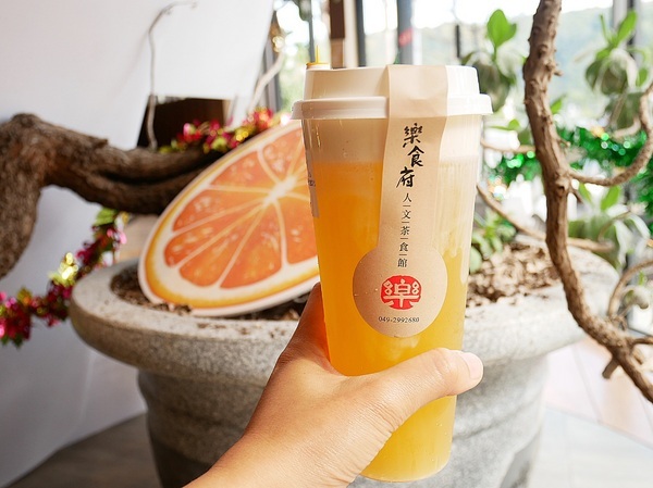 樂食府 人文茶食館:樂食府-南投埔里簡餐鍋物 假日到山上踏青郊遊後很值得拜訪的聚餐餐廳 鄰近地母廟、18度C巧克力