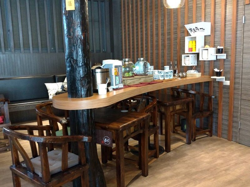 南投埔里聚餐餐廳~樂食府人文茶食館.簡餐鍋物,家人.朋友聚餐好地方!