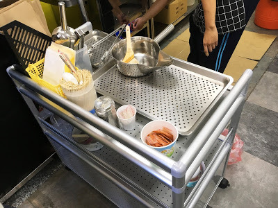 [台南美食] 那只雞台南中華店｜金黃酥脆的炸物點心！扛霸雞腿、三節翅、香汁雞腿排、薯條、摩札芝士條、洋蔥圈、卡樂洋芋片、地瓜球、拔絲起司球、小芋球、芋泥QQ卷...徹底滿足午後嘴饞的欲望！