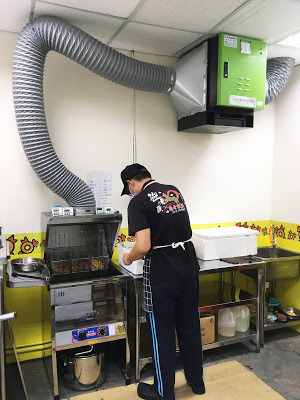 [台南美食] 那只雞台南中華店｜金黃酥脆的炸物點心！扛霸雞腿、三節翅、香汁雞腿排、薯條、摩札芝士條、洋蔥圈、卡樂洋芋片、地瓜球、拔絲起司球、小芋球、芋泥QQ卷...徹底滿足午後嘴饞的欲望！