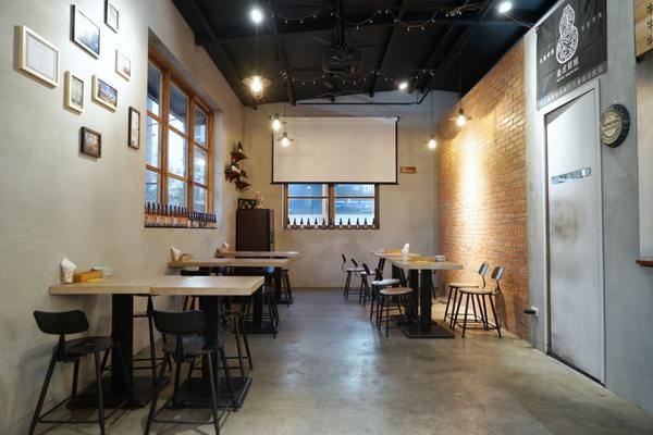 十分酒場:【新竹竹北】竹北宵夜新選擇 十分酒場有串燒&炸物結合自助洗車場 平價又美味 十分酒場:【新竹竹北】竹北宵夜新選擇 十分酒場有串燒&炸物結合自助洗車場 平價又美味