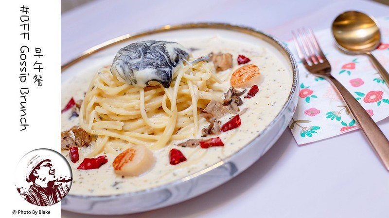 閨密可以盡情聊天的早午餐店，超美的星空牛排其實是Prime翼板牛排佐檸……｜布雷克出走旅行視界