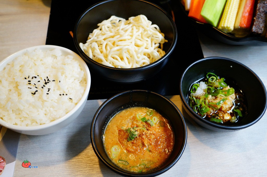 龍潭養鍋石頭涮涮鍋