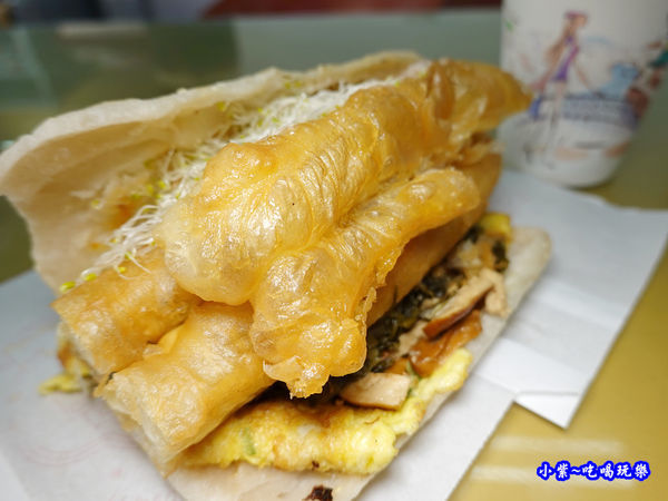 全家福-新興街燒餅店 (6).jpg