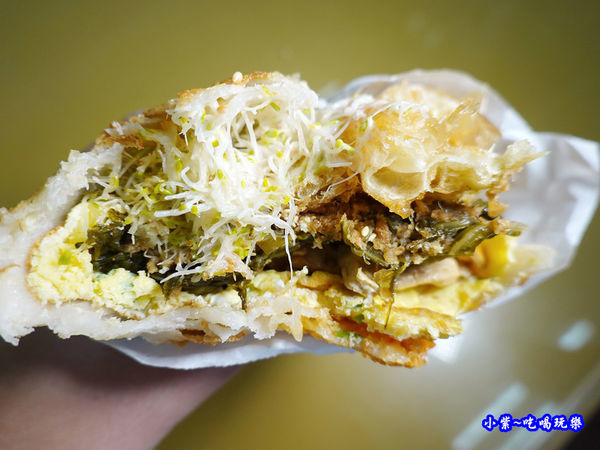 全家福-新興街燒餅店 (1).jpg