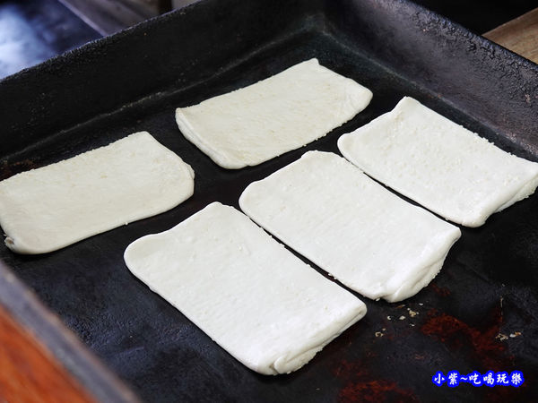 花蓮玉里-新興街燒餅店 (9).jpg