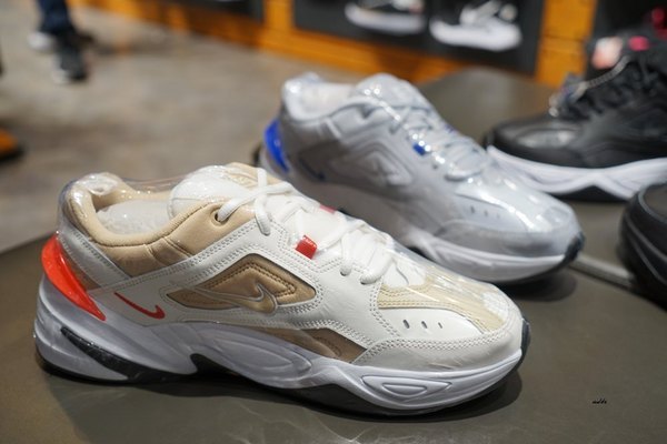 摩曼頓(太平二店)：台中一中街買球鞋 摩曼頓太平二店 運動品牌服飾用品齊全 還有超優惠活動滿額抽機票獎與家電