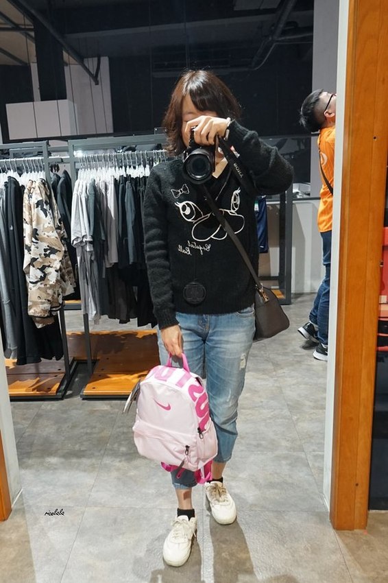 摩曼頓(太平二店)：台中一中街買球鞋 摩曼頓太平二店 運動品牌服飾用品齊全 還有超優惠活動滿額抽機票獎與家電