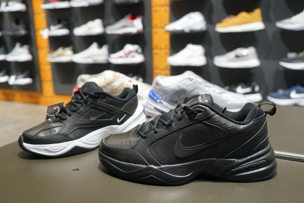 摩曼頓(太平二店)：台中一中街買球鞋 摩曼頓太平二店 運動品牌服飾用品齊全 還有超優惠活動滿額抽機票獎與家電