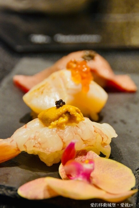 【台北東區 火鍋餐廳推薦】竹苑shabu 高檔次的鮮蟳海味 極品饗宴 老饕最愛，疫情過後最想吃的美食 最享受的涮涮火鍋餐廳，愛就一起快樂GO !