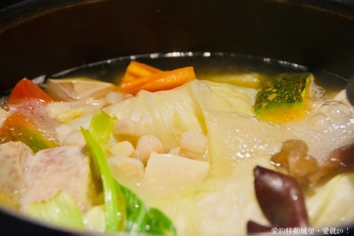 【台北東區 火鍋餐廳推薦】竹苑shabu 高檔次的鮮蟳海味 極品饗宴 老饕最愛，疫情過後最想吃的美食 最享受的涮涮火鍋餐廳，愛就一起快樂GO !