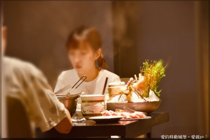 【台北東區 火鍋餐廳推薦】竹苑shabu 高檔次的鮮蟳海味 極品饗宴 老饕最愛，疫情過後最想吃的美食 最享受的涮涮火鍋餐廳，愛就一起快樂GO !