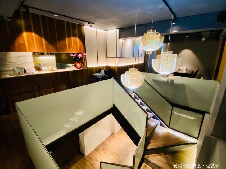 【台北東區 火鍋餐廳推薦】竹苑shabu 高檔次的鮮蟳海味 極品饗宴 老饕最愛，疫情過後最想吃的美食 最享受的涮涮火鍋餐廳，愛就一起快樂GO !