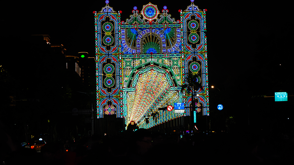 台北光之饗宴,台北市政府,燈會, Luminarie神戶光雕秀,我不是他媽媽,國路紀念館,市民廣場,點燈,免費展覽,義大利,文藝復興,絕美光廊