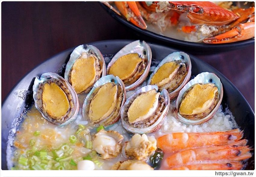 台中宵夜海鮮粥~五種海鮮現點現煮只要100元,營業到凌晨還可免費加飯! - 吃關關