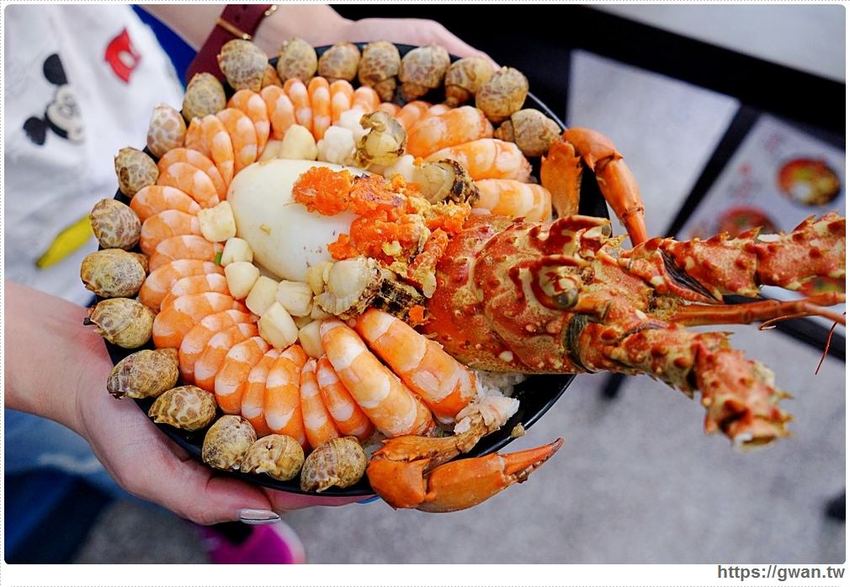 台中宵夜海鮮粥~五種海鮮現點現煮只要100元,營業到凌晨還可免費加飯! - 吃關關