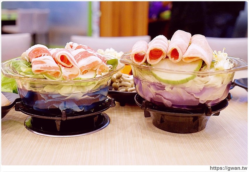 台中宵夜海鮮粥~五種海鮮現點現煮只要100元,營業到凌晨還可免費加飯! - 吃關關