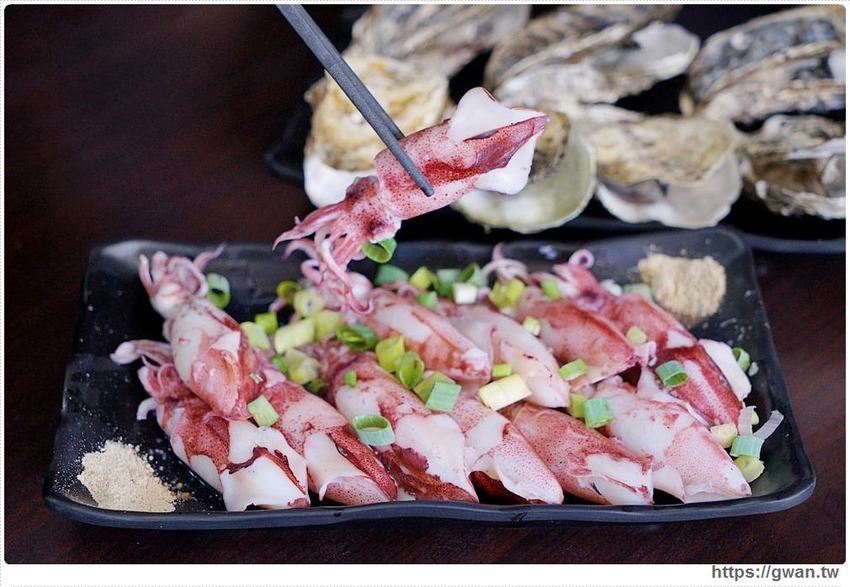 台中宵夜海鮮粥~五種海鮮現點現煮只要100元,營業到凌晨還可免費加飯! - 吃關關