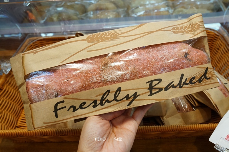 一勾堂.一勾堂麵包.一勾堂咖啡.圓頂吐司.鳳梨吐司.高雄美食.大樹美食.高雄野餐.高雄下午茶.九曲堂火車站.冠軍麵包.飛揚協會.