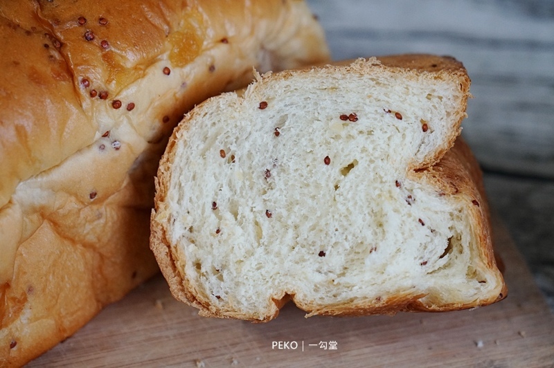 一勾堂.一勾堂麵包.一勾堂咖啡.圓頂吐司.鳳梨吐司.高雄美食.大樹美食.高雄野餐.高雄下午茶.九曲堂火車站.冠軍麵包.飛揚協會.