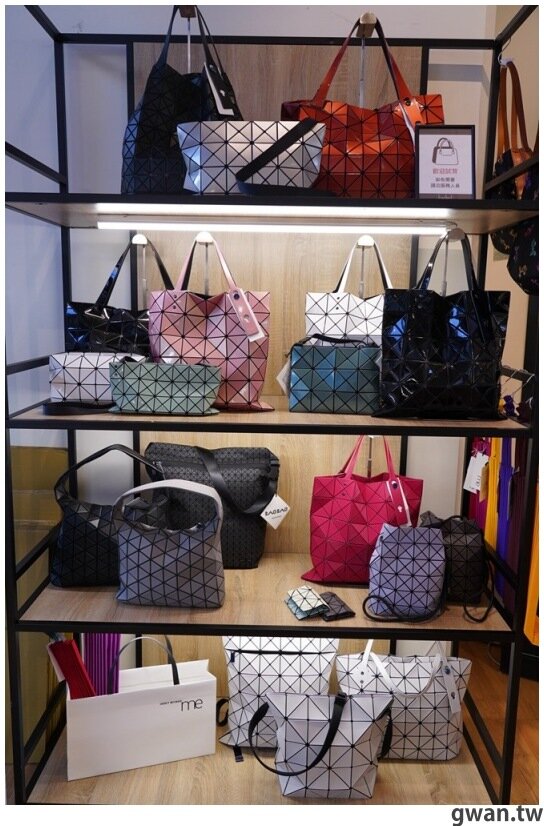 台中精品包新春特賣，最低3.5折，滿額再送日系包！
