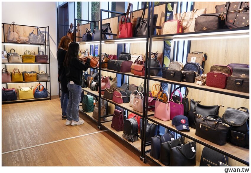 台中精品包新春特賣，最低3.5折，滿額再送日系包！