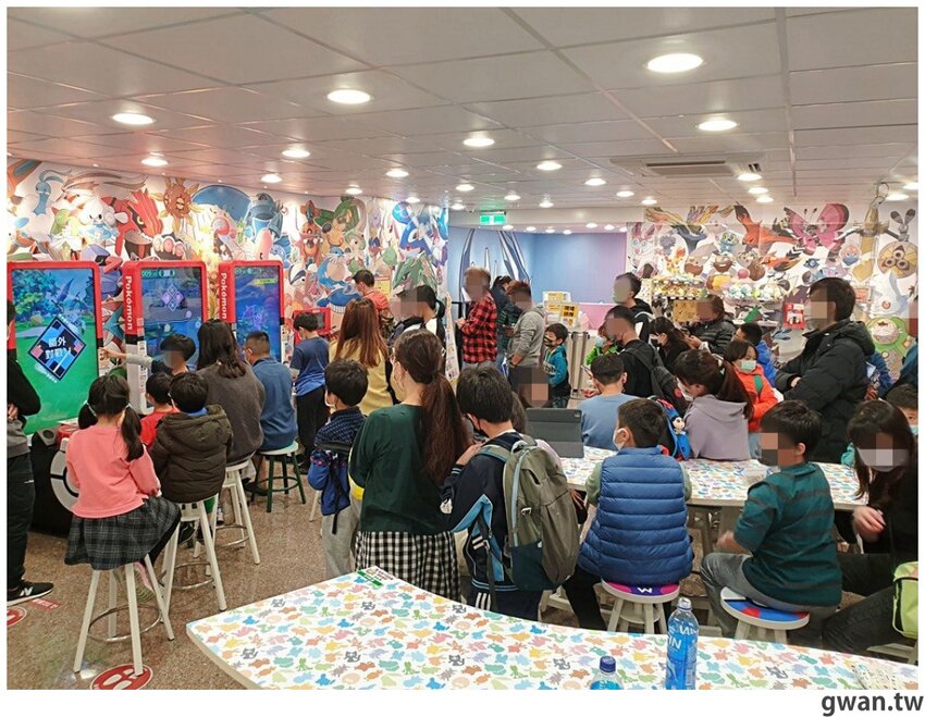 台中精品包新春特賣，最低3.5折，滿額再送日系包！