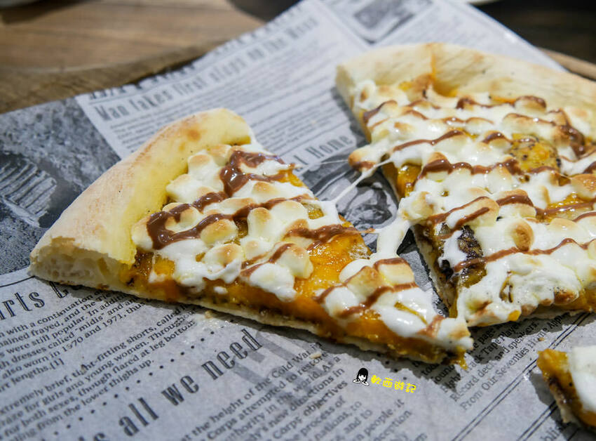 高雄巨蛋站美食》雛菊鬆餅●浮誇巨大羊咩咩棉花糖彩虹氣球PIZZA! 超Q客製化鬆餅 季節限定草莓鬆餅 熱門高雄IG打卡餐廳 高雄美食/高雄餐廳 - 軟西，遊記