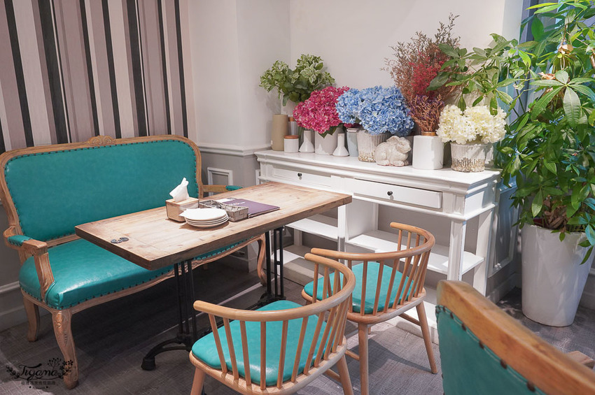 高雄人氣約會餐廳》雛菊鬆餅,美味義式料理,必點夢幻客製化彩繪畫盤棉花糖鬆餅 @緹雅瑪 美食旅遊趣