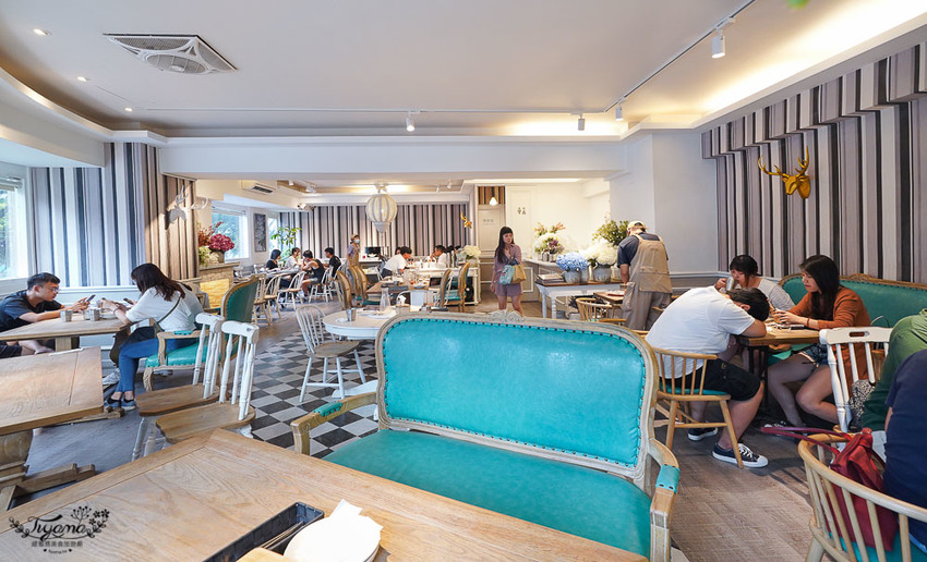 高雄人氣約會餐廳》雛菊鬆餅,美味義式料理,必點夢幻客製化彩繪畫盤棉花糖鬆餅 @緹雅瑪 美食旅遊趣